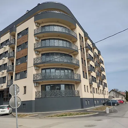 Fenix 3 Apartament *